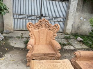 ghế đơn nguyên khối