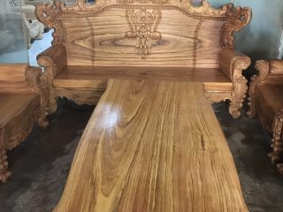 Bàn gỗ gõ đỏ nguyên khối (anh Thanh - Hưng Yên)