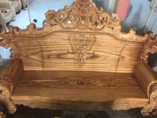 Ghế dài gỗ gõ đỏ nguyên khối (anh Thanh - Hưng Yên)