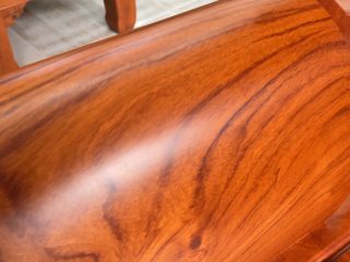 Bộ hoàng gia 6 món gỗ hương đá đục hai mặt của bác Lâm (Thái Nguyên) 53 Tay đặc nguyên khối được làm cong chữ C nghệ thuật