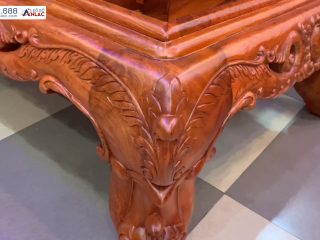 Bộ bàn ghế louis hoàng gia 10 món tay đặc nguyên khối gỗ hương đá (Anh Nam - Hải Phòng) 47 Chân ghế là chân quỳ quý phái