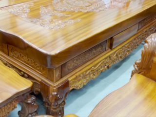 Bàn trà tích hợp ngăn kéo tiện lợi hai bên