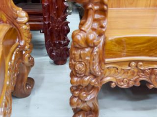 Mặt ghế dài nguyên tấm dày 10cm lựa vân kỹ lưỡng