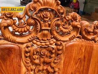 Hoang Gia mau hoa hong 6 mon 4