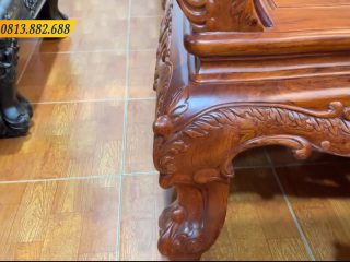 Chân 18cm đục cong lịch lãm