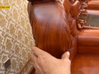 Do phải tại dắng ghế vanh cong nên gỗ làm tựa ghế, vai ghế phải dày 17cm