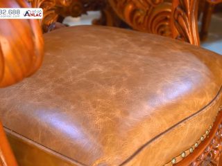 Mặt ghế bọc da bò được gia nhập khẩu công nhẵn bóng