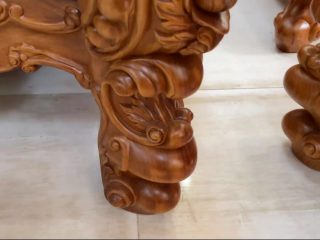 Chân bàn thiết kế độc đáo