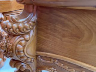 Tấm mặt hai bên bàn là nguyên tấm dày 3 phân