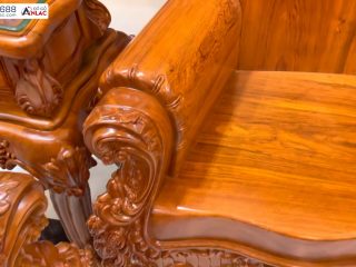 Tay ghế là đặc liên nguyên 1 khối