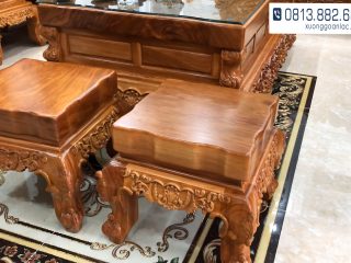 Bộ bàn ghế Louis Hoàng Gia gỗ gõ đỏ nguyên khối (bác Tân - Quốc Oai) 60 Cả bộ bàn ghế có 2 đôn ngồi, mặt nguyên tấm dày 10cm
