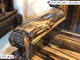 Tay đặc nguyên khối được làm cong chữ C nghệ thuật