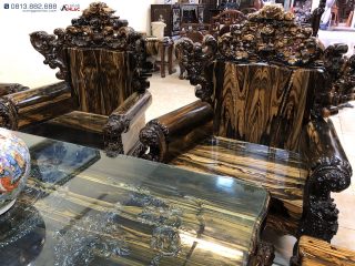 hai chiếc ghế đơn bộ bàn ghế hoàng gia