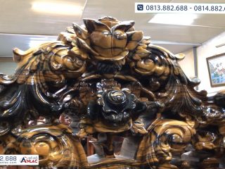 Hoạ tiết hoa hông trên chương ghế nổi bật và chi tiết