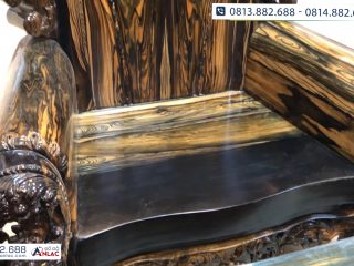 Vân gỗ mun có màu vô cùng đặc sắc