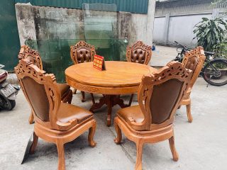 Mẫu bàn ăn tròn khung ván kết hợp 6 ghế louis có tay bọc đệm gỗ gõ đỏ (Anh Thông, Hà Nam) 9 bộ bàn ăn phong cách louis hoàng gia tân cổ điển