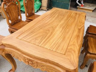 bàn ăn louis hoàng gia