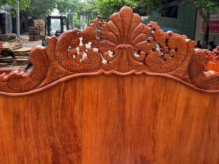 Mẫu bàn ghế hoàng gia louis tân cổ điển gỗ hương đá chân 18 tay 22 siêu vip ( Anh Việt - Gia Lâm) 20 mặt sau của đoản dài louis