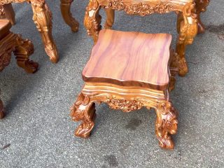 đôn ngồi louis mặt nguyên khối