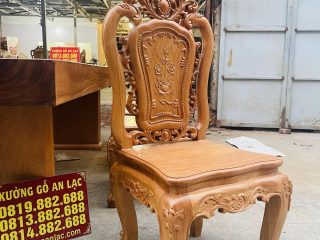 ghế ăn mặt ván liền