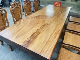 mẫu bàn ăn nguyên khối gỗ gõ đỏ