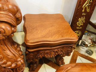 Siêu phẩm bàn ghế louis hoàng gia nguyên khối gỗ hương đá 6 món (Anh Hiếu, Đồng Nai) 21 đôn ngồi gỗ hương nguyên khối