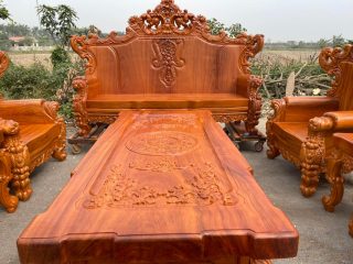 đoản dài nguyên khối kích thước hoành tráng