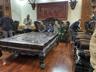 bộ bàn ghế louis gỗ mun giá trị