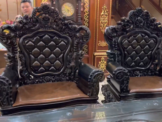 bàn ghế hoàng gia có đệm