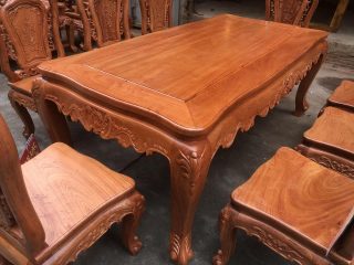 bàn ăn louis hoàng gia