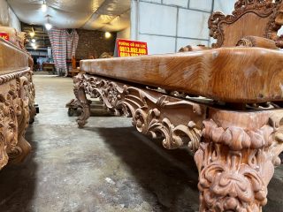 Bộ bàn ghế louis hoàng gia nguyên khối chân 18 6 món gỗ hương đá hoàn thiện mộc (Anh Khôi, Thái Nguyên) 27 hệ chân và yếm bàn đục tỉa hoa lá tây