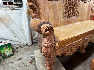 Bộ bàn ghế louis hoàng gia nguyên khối chân 18 6 món gỗ hương đá hoàn thiện mộc (Anh Khôi, Thái Nguyên) 30 chân đoản bản 18p bề thế