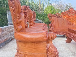 Bộ bàn ghế louis hoàng gia nguyên khối 10 món gỗ hương đá siêu vip (Anh Đình, Vĩnh Phúc) 26 ghế louis mẫu tay cong