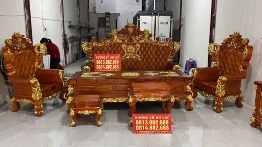 combo bàn ghế nguyên khối mẫu louis hoàng gia và kệ tivi gỗ gõ