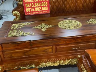 bàn trà louis hoàng gia nguyên khối