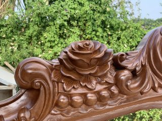 Hàng mộc khung bộ ghế hoàng gia King gỗ gõ bọc đệm 6 món (Anh Bách, Hải Phòng) 35 họa tiết hoa hồng trên chương ghế