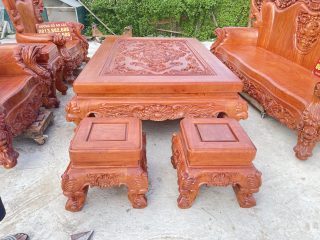 đôn ngồi gỗ hương đá