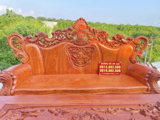 đoản dài louis hoàng gia