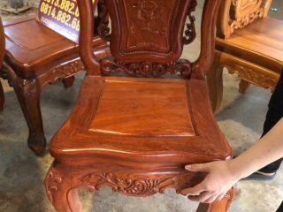 mặt ngồi khung ván dày dặn