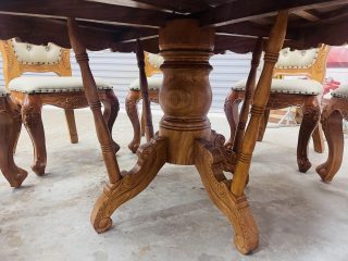 Bàn ăn tròn 8 ghế louis bọc đệm gỗ gõ đỏ hàng đẹp (Chị Minh, Đồng Nai) 15 chân bàn trụ 30p