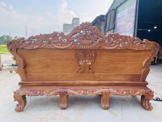 lưng ghế louis hoàng gia