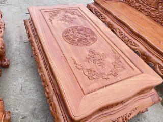 bộ bàn ghế phong cách hoàng gia