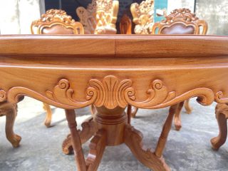 Bộ bàn ăn tròn 6 ghế louis hoàng gia bọc đệm da bò thật cao cấp (Anh Tình, Hà Nam) 11 yếm bàn dày 3p chạm hoa lá tây