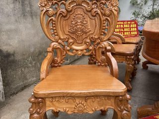 Bộ bàn ăn bầu dục kết hợp 6 ghế louis gỗ gõ đỏ hàng vip (Anh Trường, Hải Dương) 14 mẫu ghế louis hoàng gia vip 2