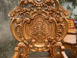 Bộ bàn ăn bầu dục kết hợp 6 ghế louis gỗ gõ đỏ hàng vip (Anh Trường, Hải Dương) 16 lưng ghế đục full họa tiết