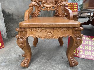 Bộ bàn ăn bầu dục kết hợp 6 ghế louis gỗ gõ đỏ hàng vip (Anh Trường, Hải Dương) 17 mặt ngồi ván tràn liền tấm