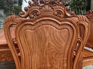 chương ghế đục vòm hoa lá tây