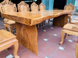 mặt bàn nguyên khối giữ phe