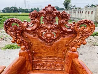 Combo bàn ghế louis hoàng gia 6 món và kệ tivi gỗ hương đá (Anh Khánh, Nghệ An) 24 chương ghế đục hoa hồng lá tây