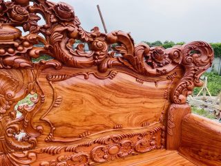 Combo bàn ghế louis hoàng gia 6 món và kệ tivi gỗ hương đá (Anh Khánh, Nghệ An) 19 mặt vách đoản giữ trơn